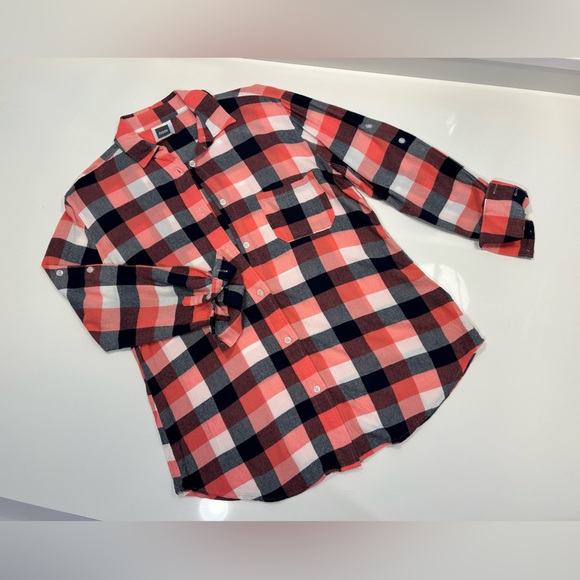 Women’s Button Down Shirt by Nom - Picture 4 of 8